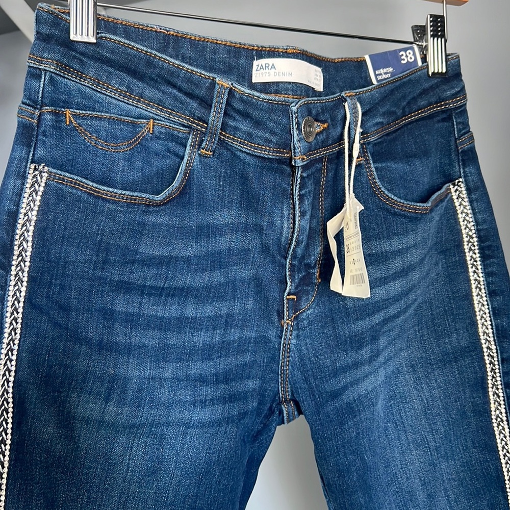 Zara mid rise skinny jeans size 38